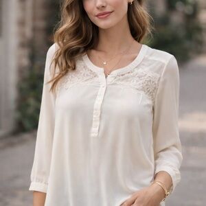 American Eagle Outfitters Ivory Lace Yoke Boho Blouse – Size Small